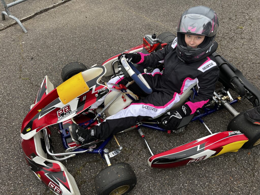 kart racing queen